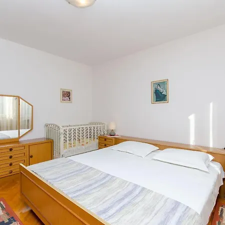 Apartment Vito Postira